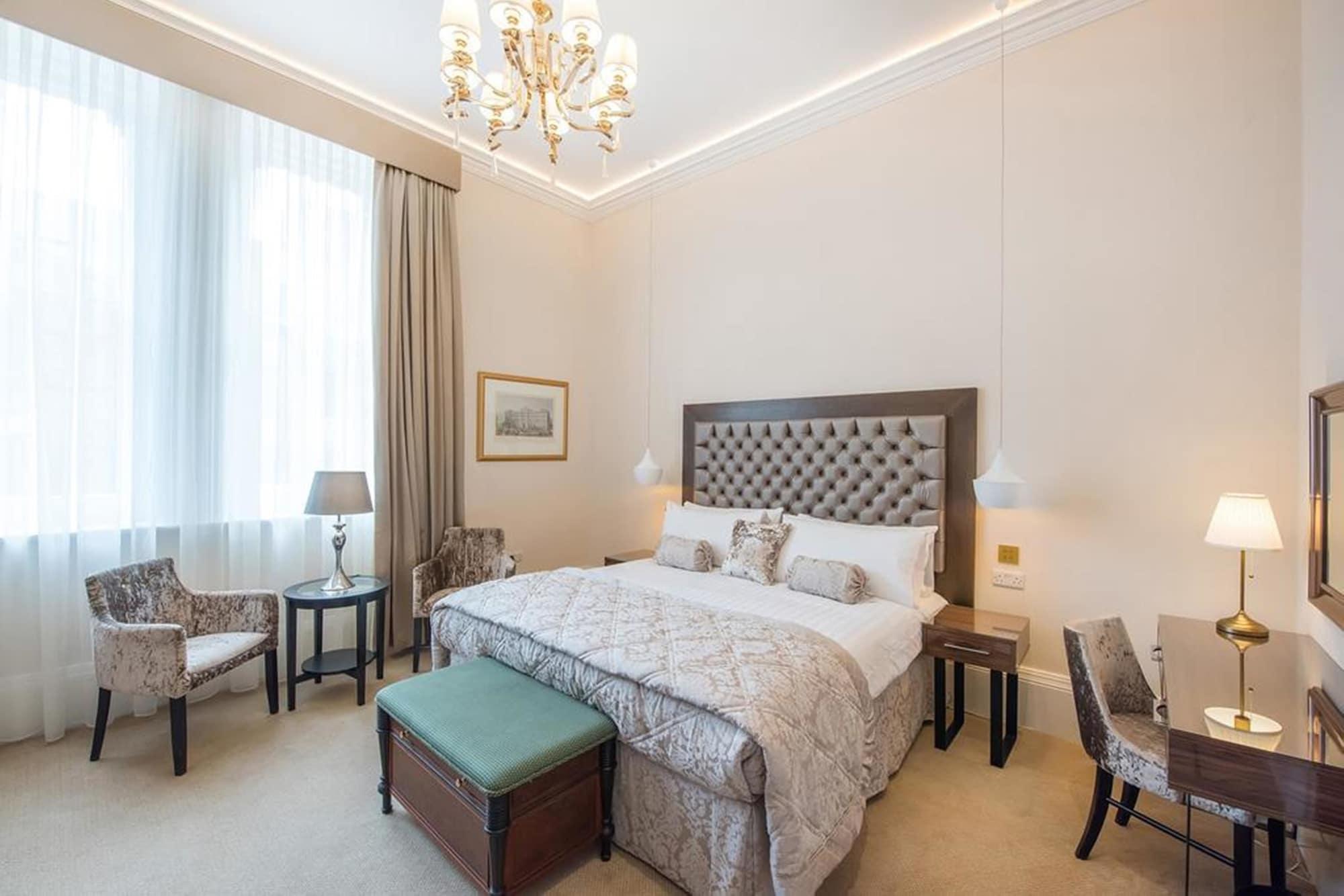 Hotel The Lansbury Heritage A Sunday - Canary Wharf London