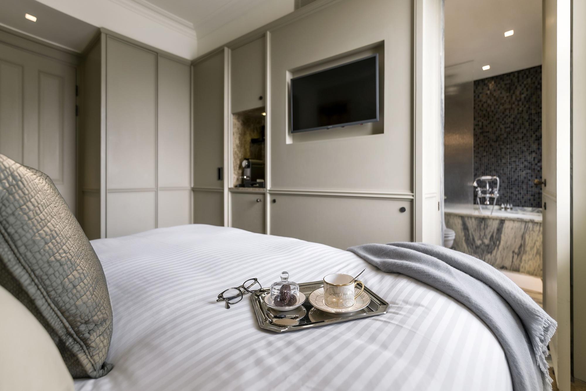 The Adria 5* London
