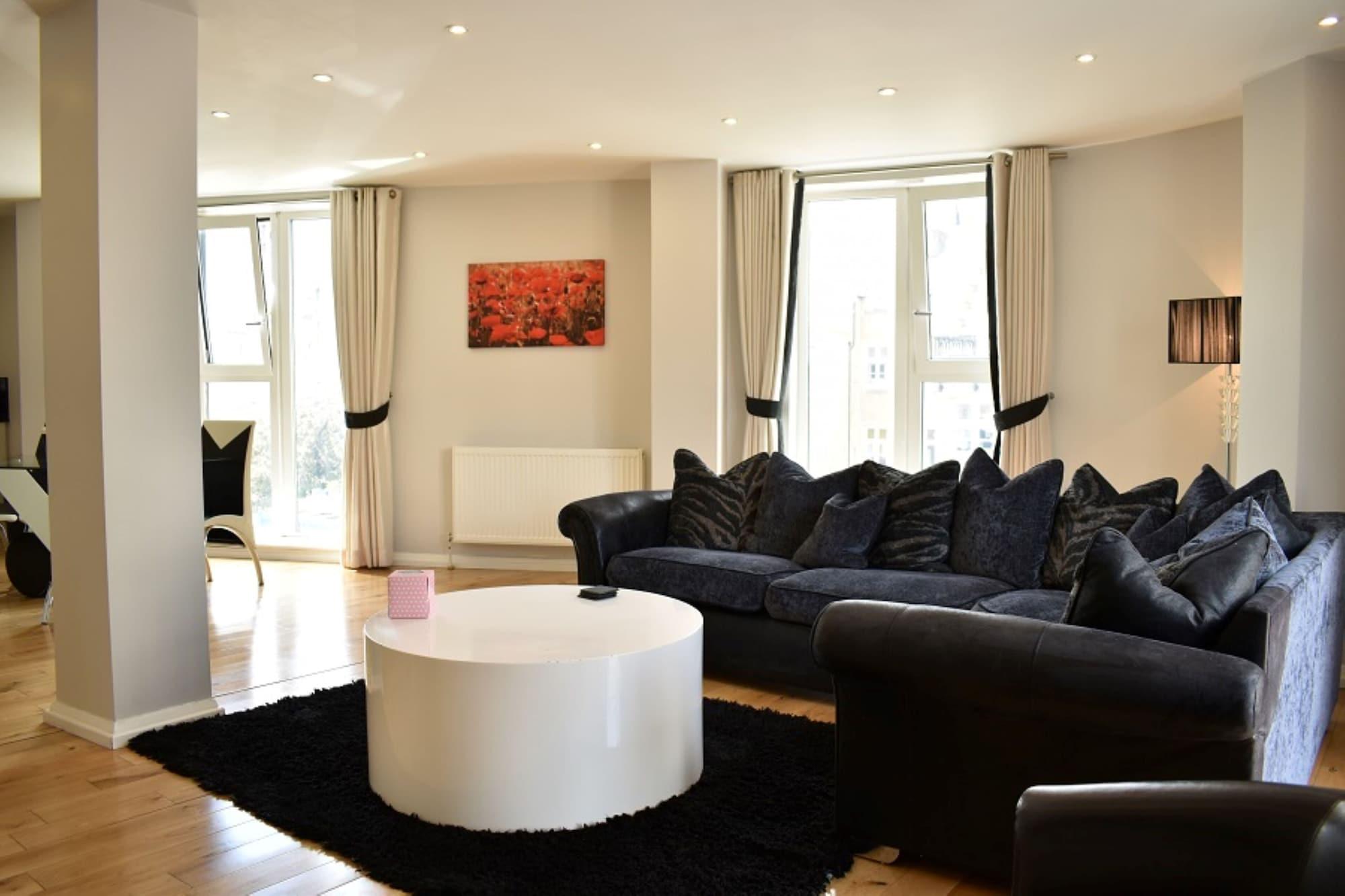 Lr - Battersea Park Apartment *