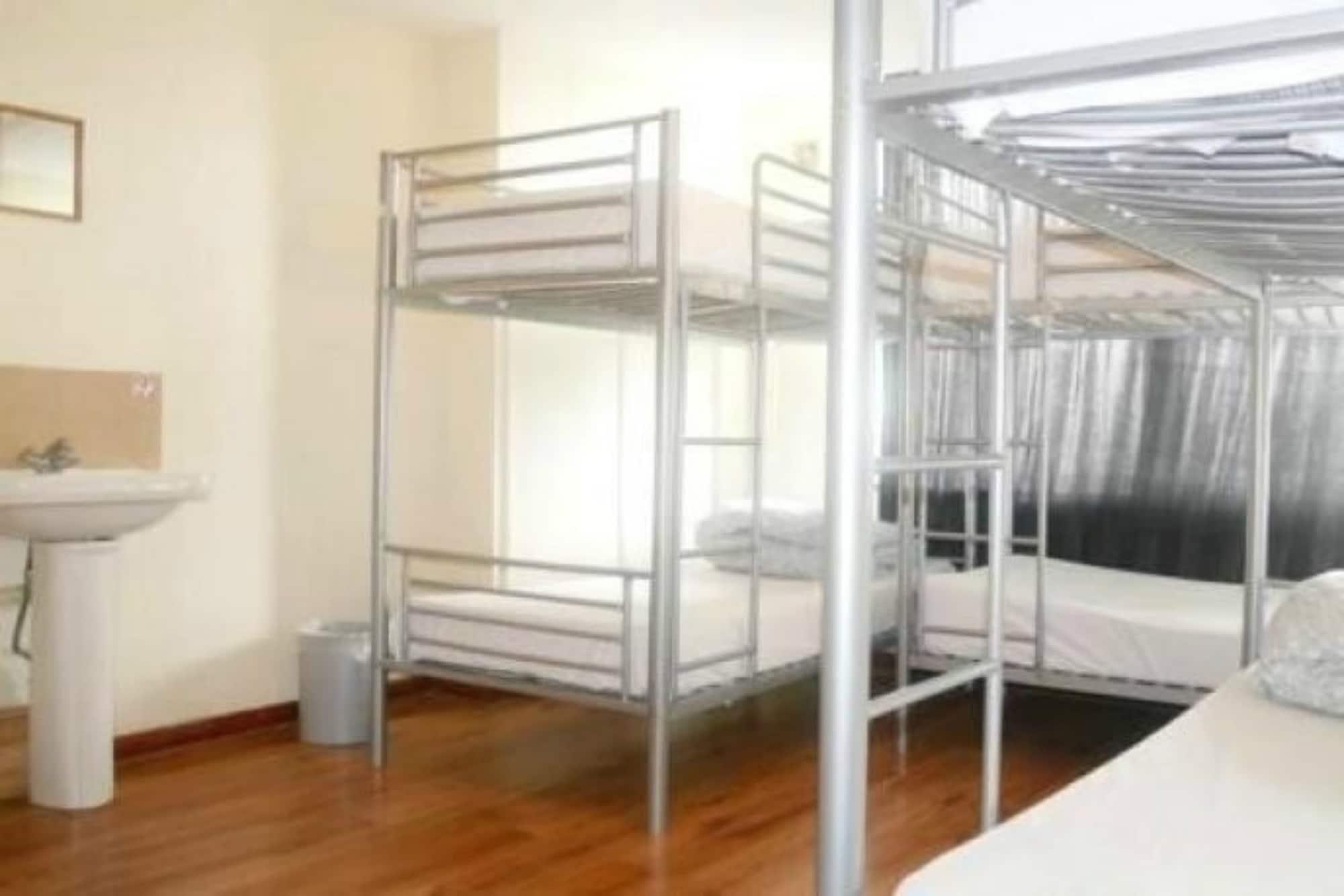 Kensal Backpackers London