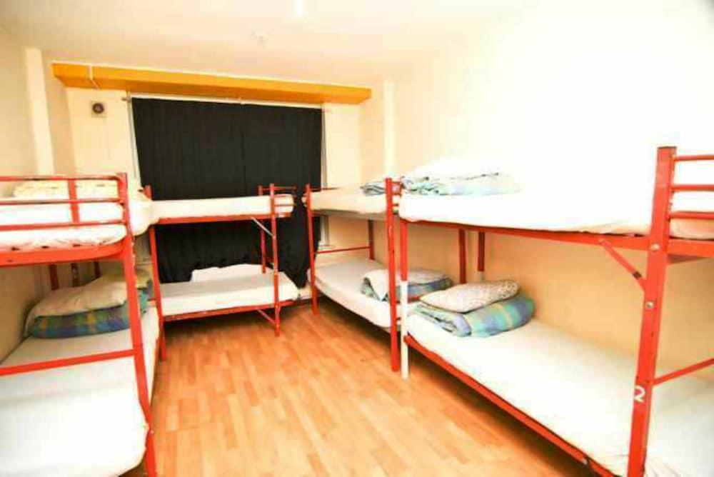Kensal Backpackers Hostel London
