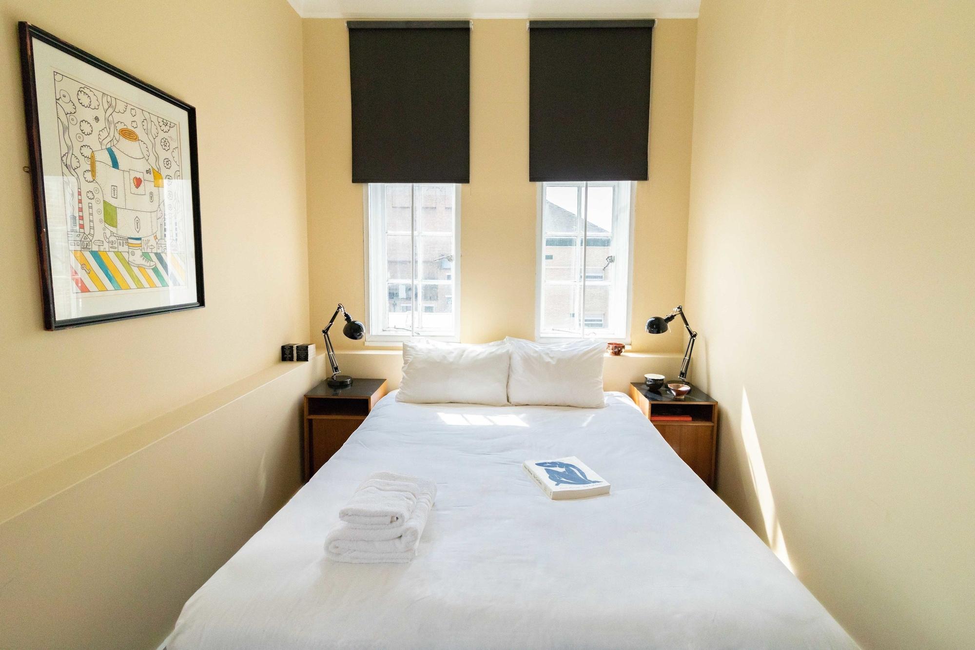 Green Rooms Hotell 2*