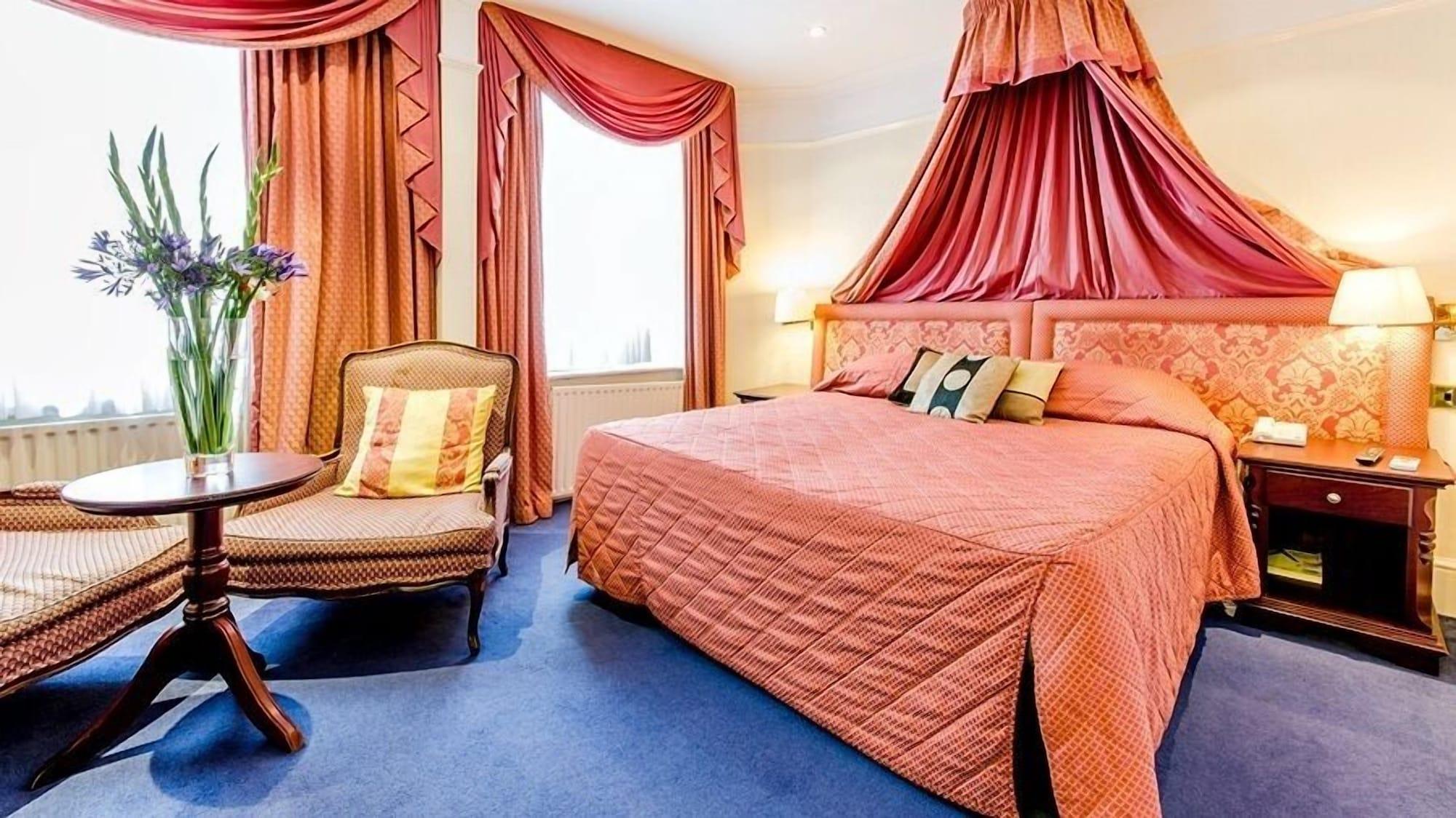 Hotell La Place 4*