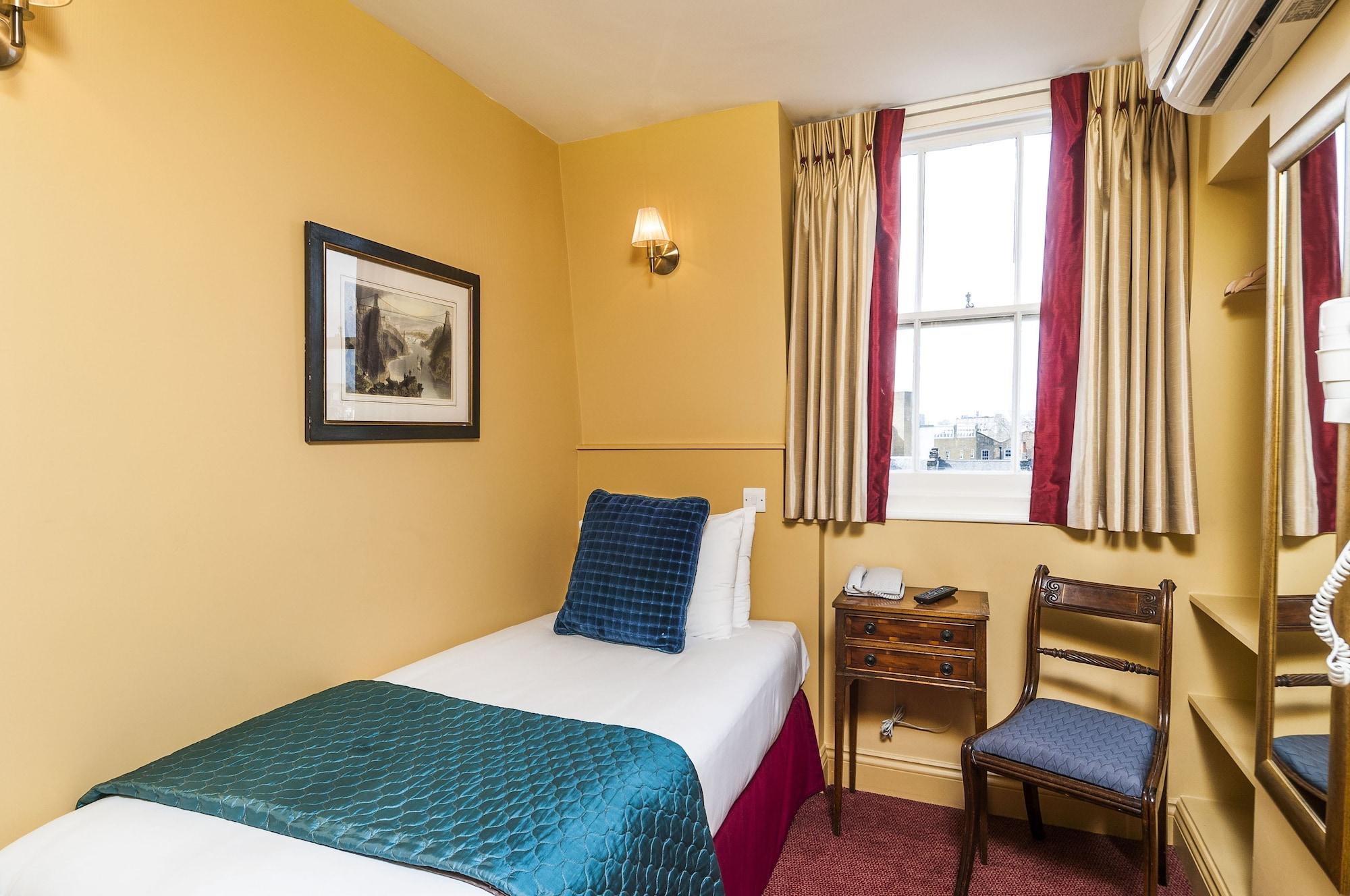 Rose Park Hotel 3*