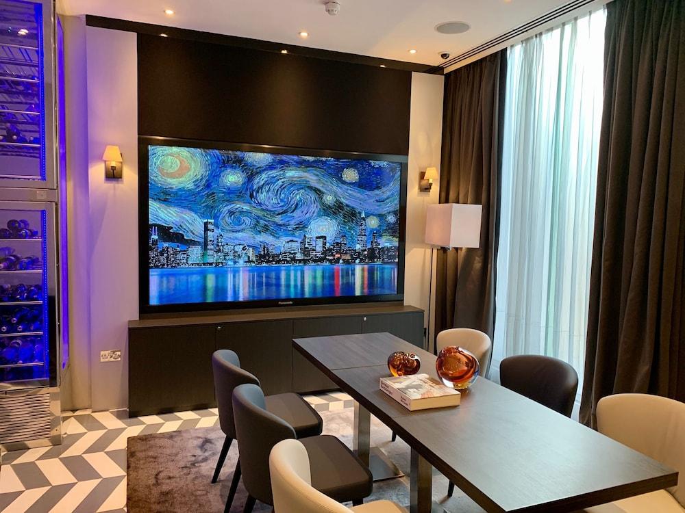 Eccleston Square 4* London