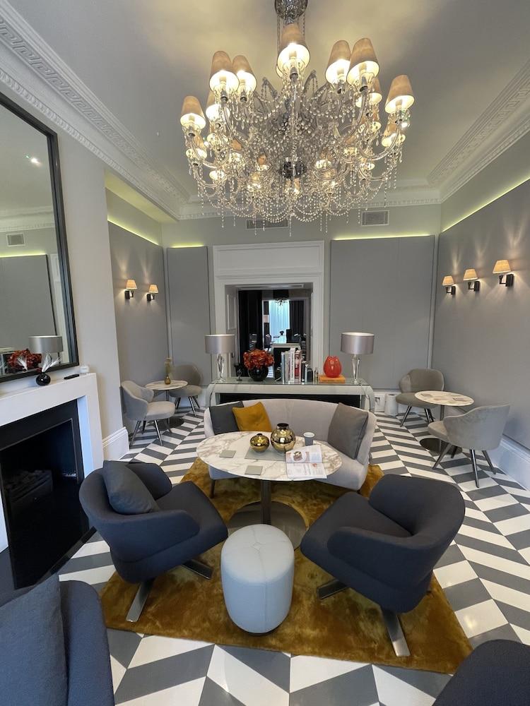Hotel Eccleston Square 4*