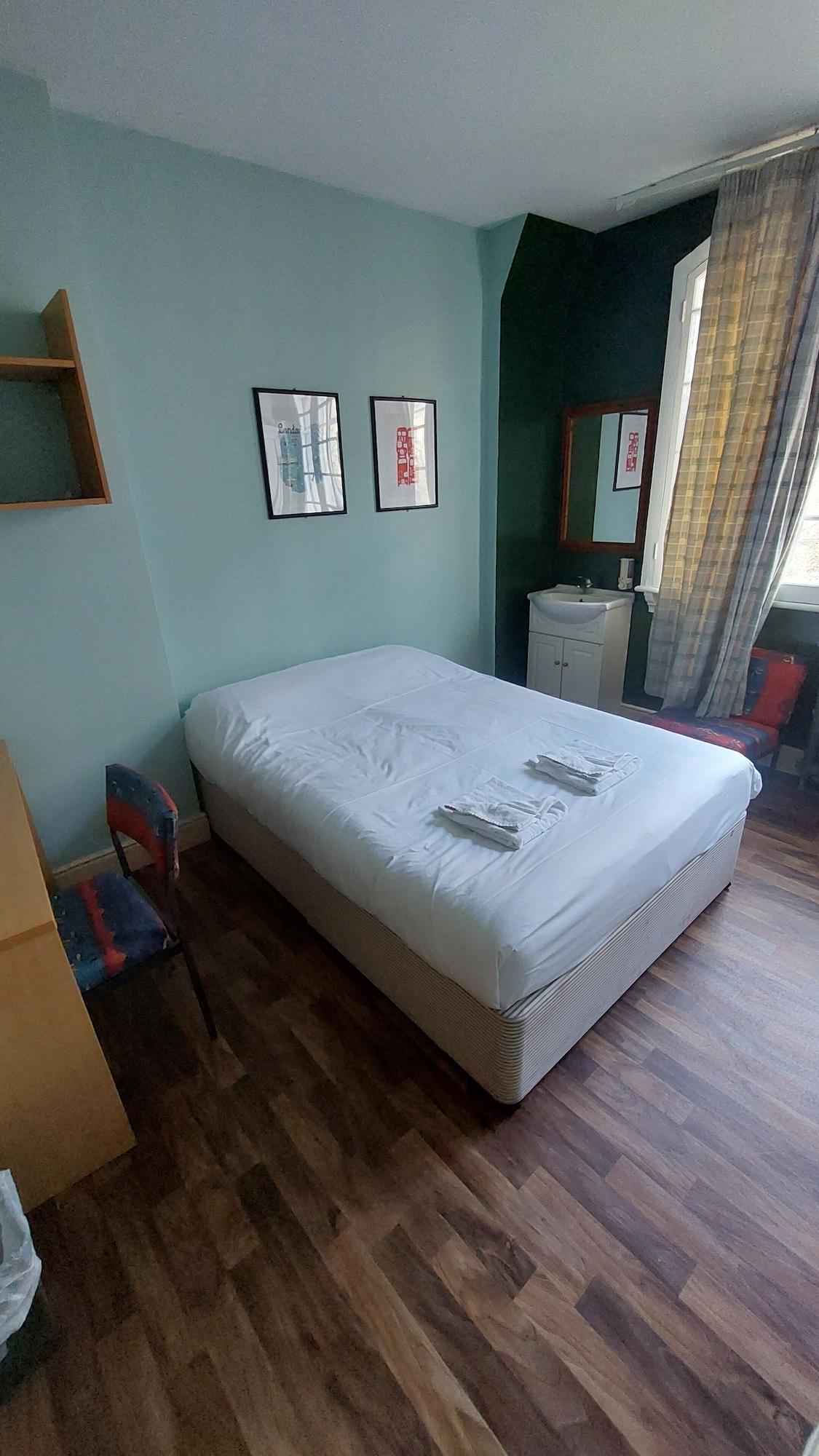Continental Hostel London