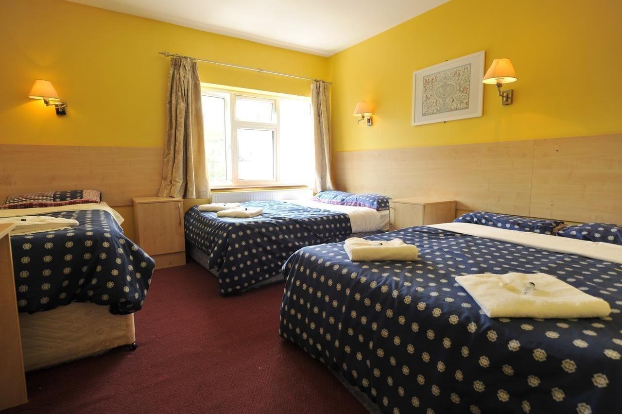 Acton Town Hotell
