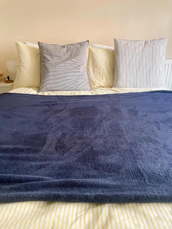 Flat 76 Felbridge House Leilighet