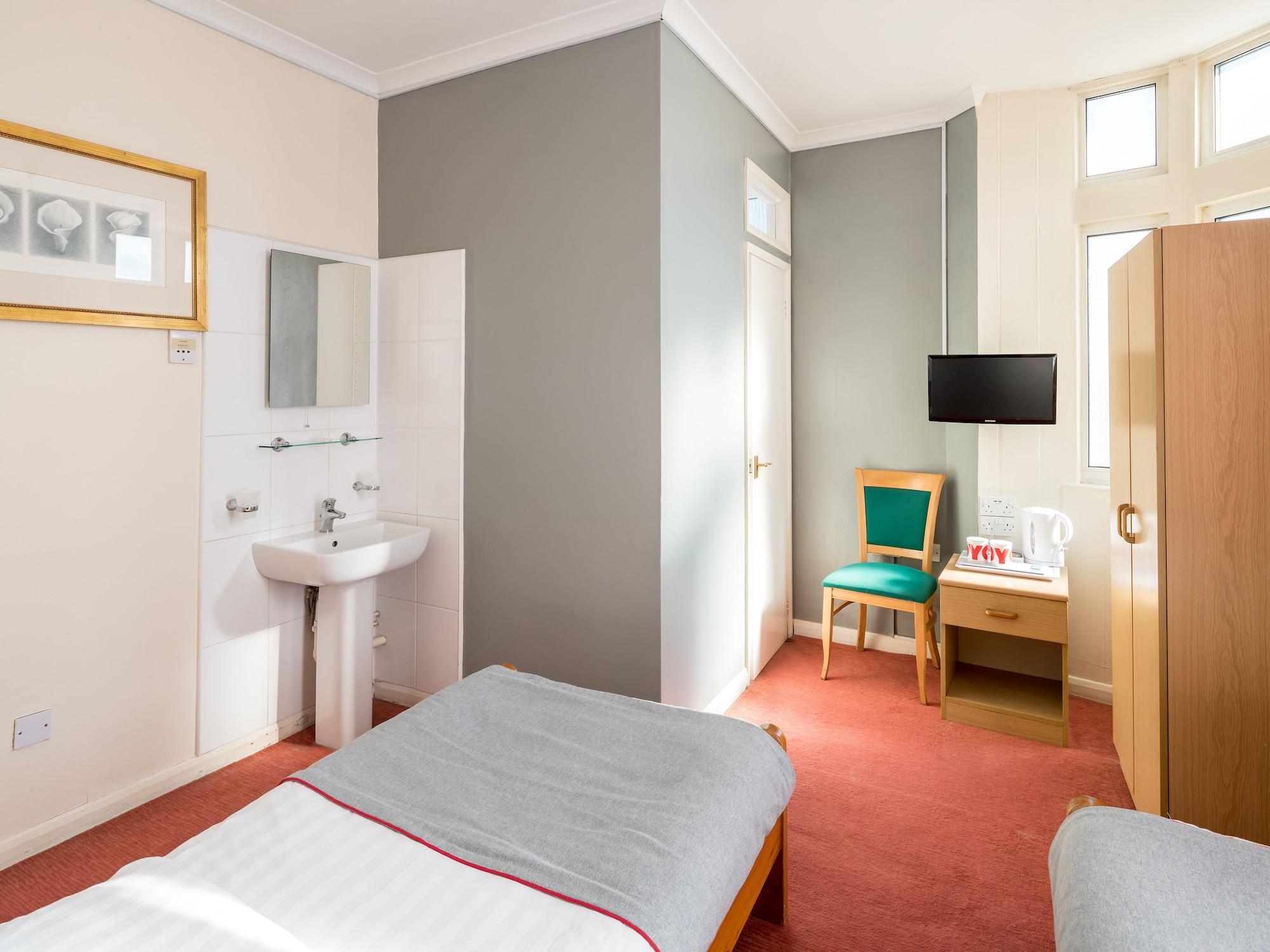 Bros Hotel London