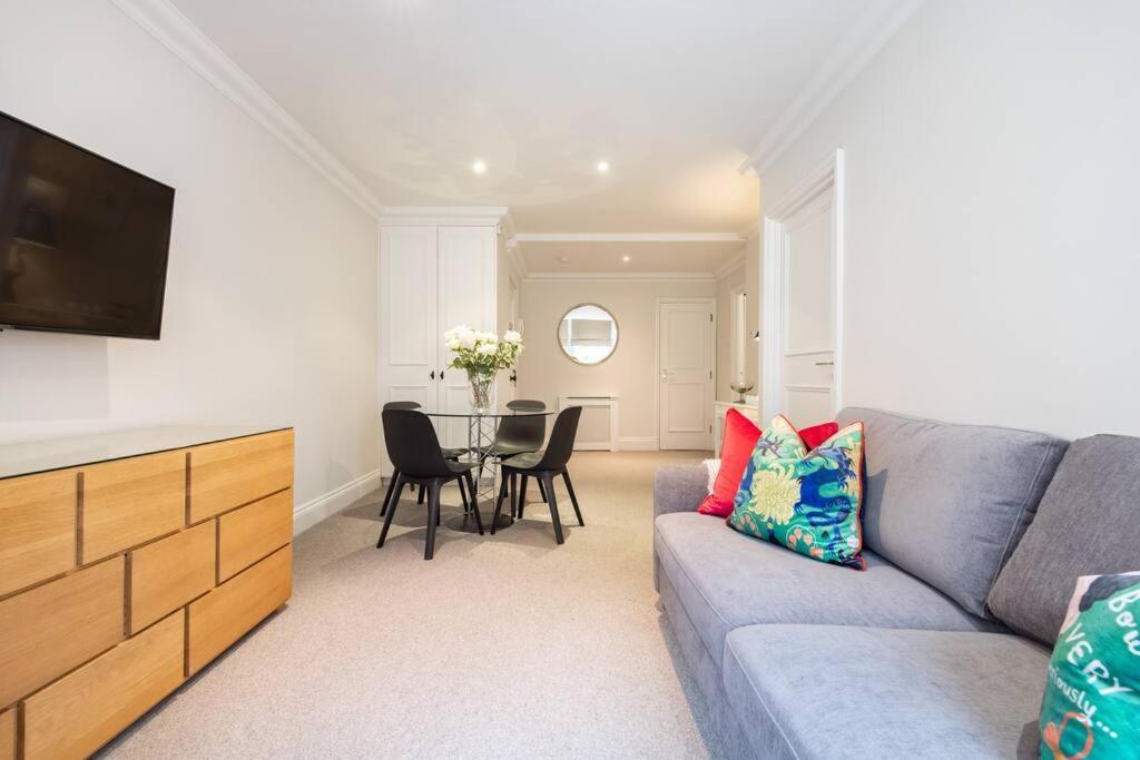 Spacious One Bedroom Flat By South Kensington 3 Month Minimum *