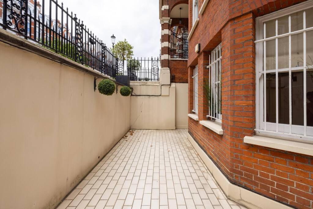 Spacious One Bedroom Flat By South Kensington 3 Month Minimum * London