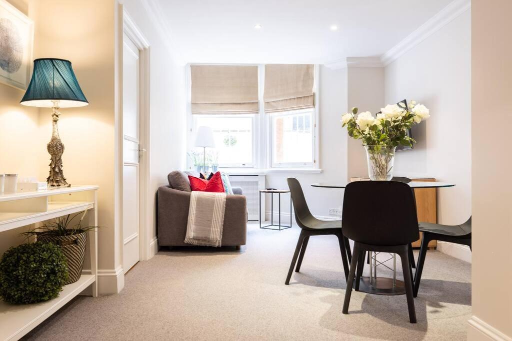 Holiday home Spacious One Bedroom Flat By South Kensington 3 Month Minimum