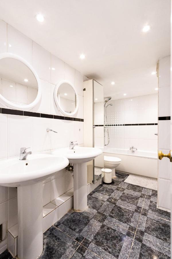 Gorgeous 4 Bedroom 5 Bathrooms House In Marble Arch, Near Oxford Street Holiday home *
