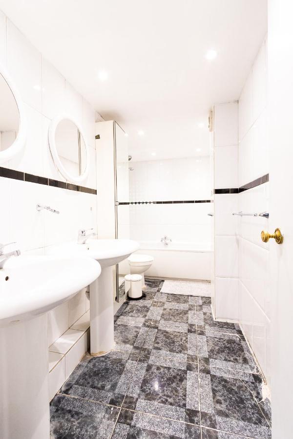 Gorgeous 4 Bedroom 5 Bathrooms House In Marble Arch, Near Oxford Street Сasa de vacaciones *