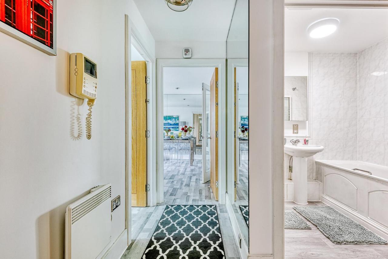 Apartamento Riverside 2-bedroom Londres
