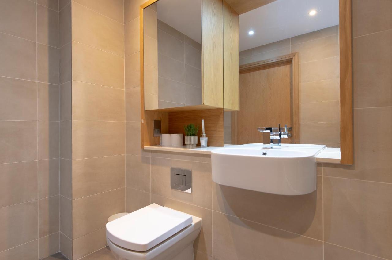 Apartment Canary Luxe London