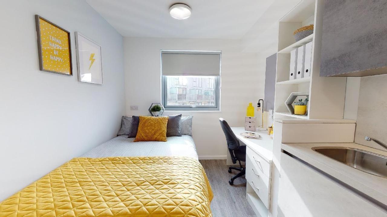 Minimalist At Westcombe House In Greenwich Apartment *