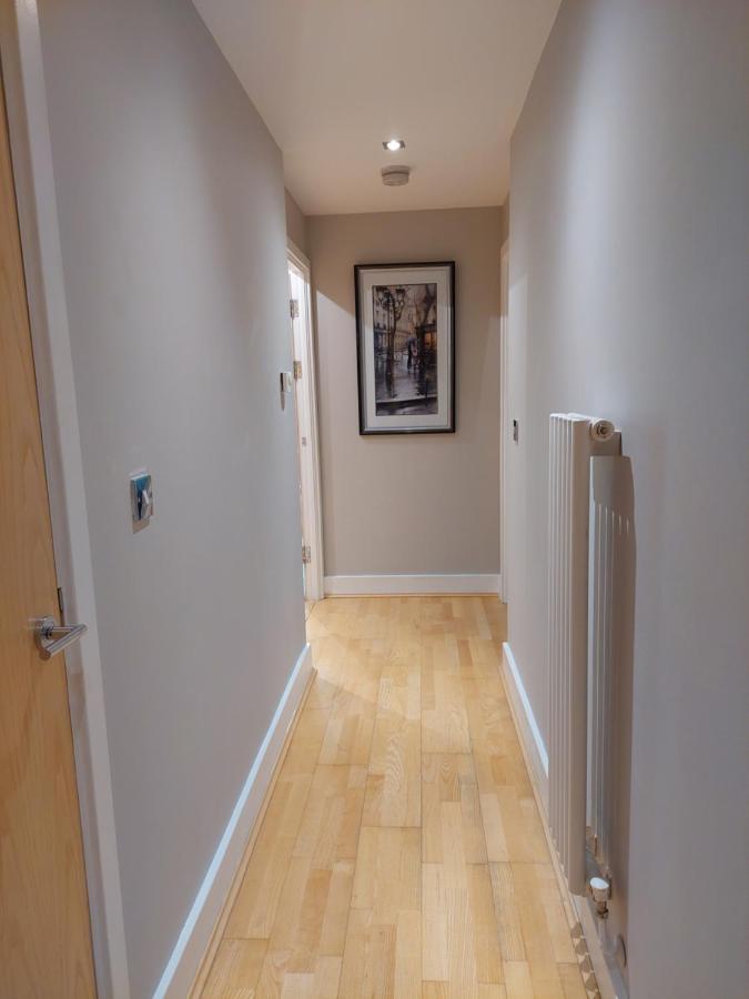 Apartamento One Bed Luxury In Heart Of Canary Wharf, E14 Londres