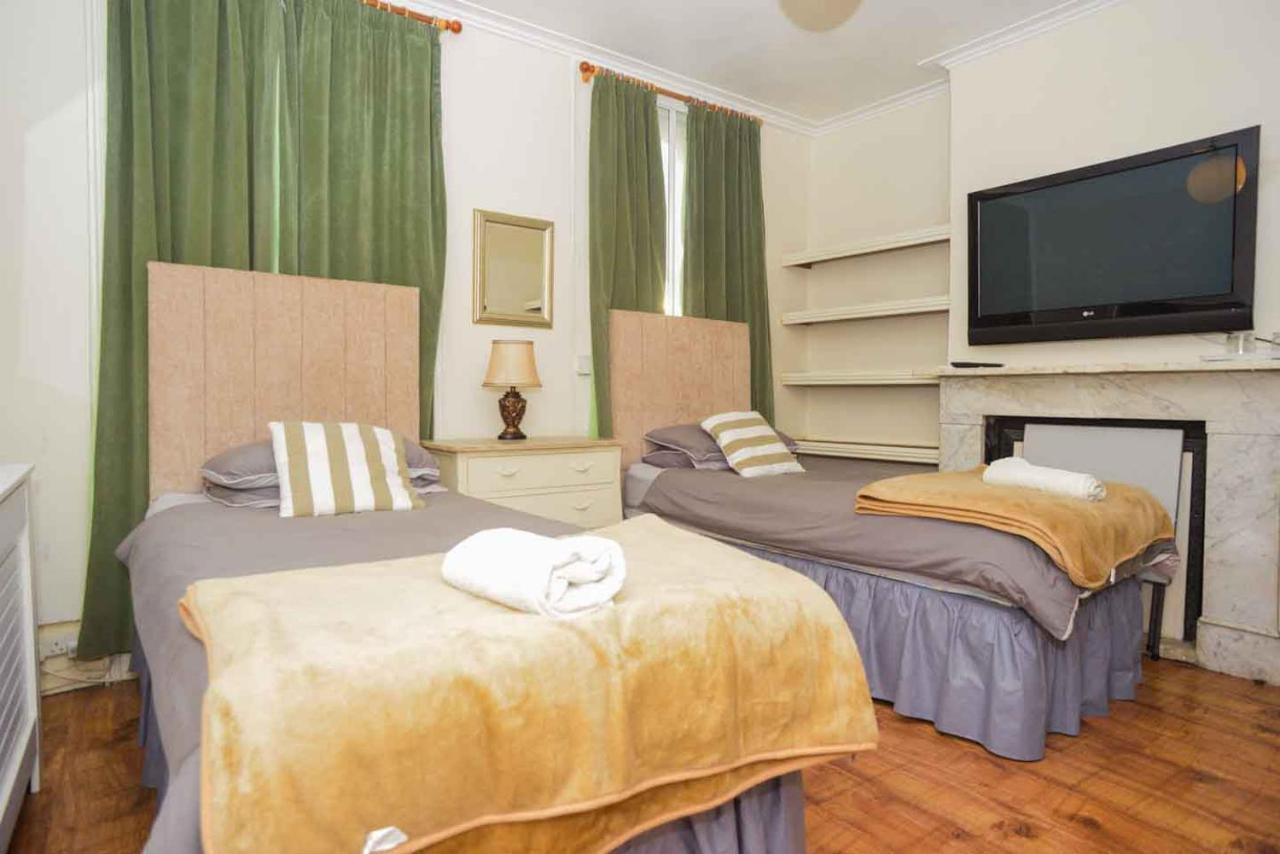 Habitación en casa particular Pedro Host Family Londres