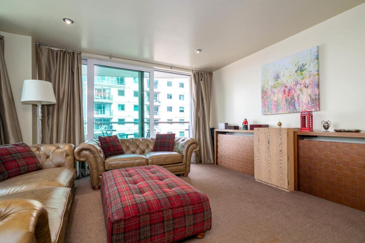 Guestready Superb Overlooking River Thames
