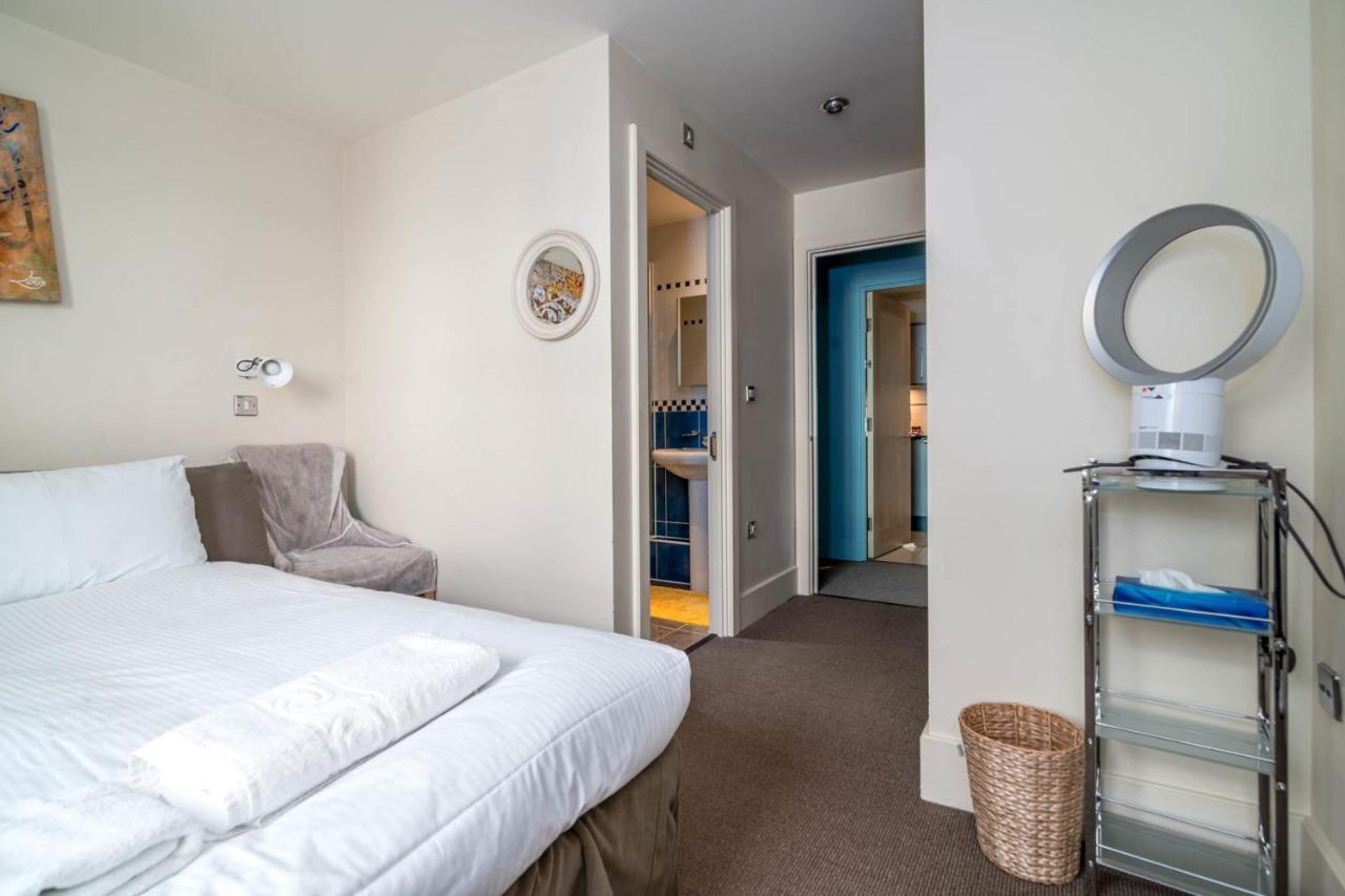 Leilighet Guestready Superb Overlooking River Thames *