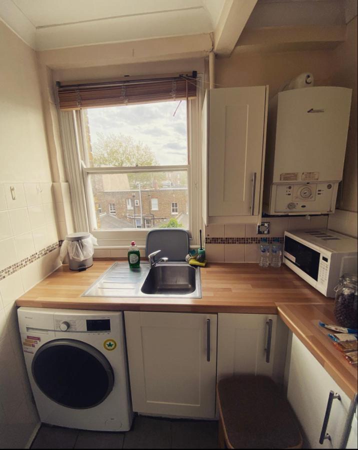 Complete 1 Bedroom With Wi-fi, Kitchen, Tv In Heart Of Chiswick, Apartment London