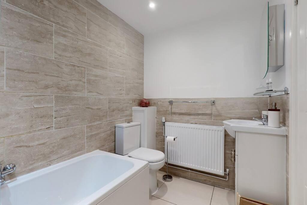 Leilighet Lovely 2 Bedroom Near Highgate Station
