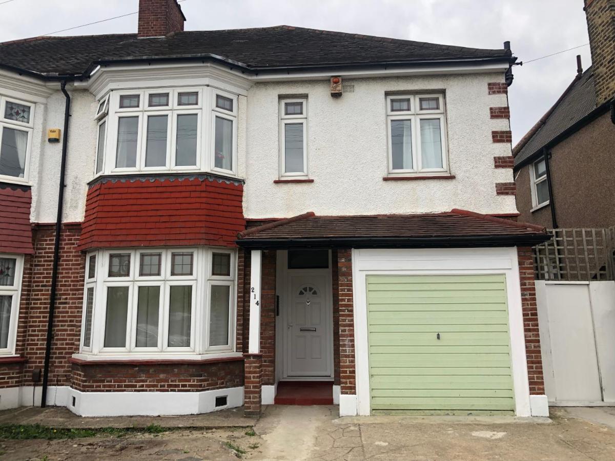 Privatunterkunft Modern Furnished Studio London