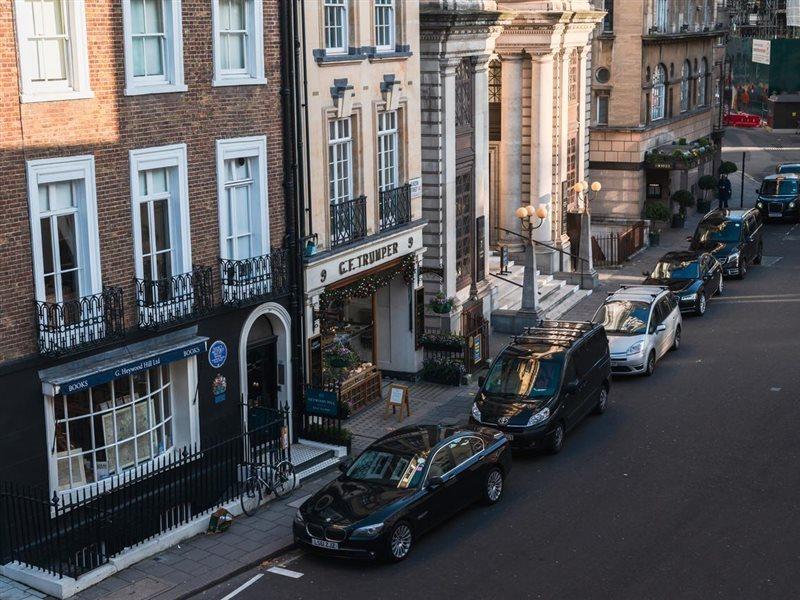 44 Curzon Street By Mansley 4* London