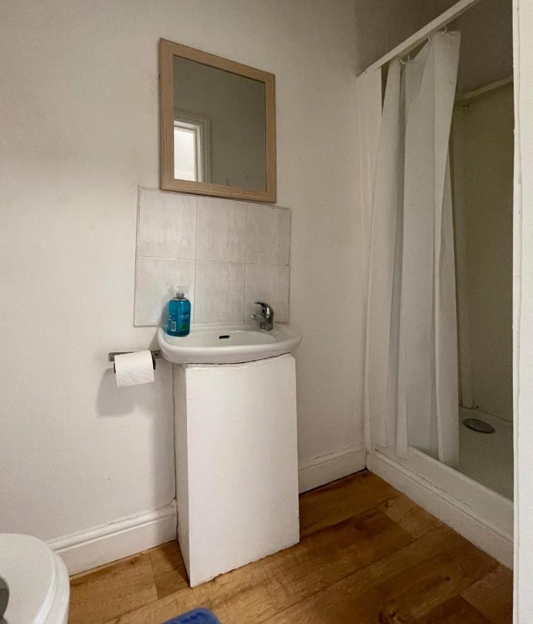Smart Suits - Wembley Leilighet London