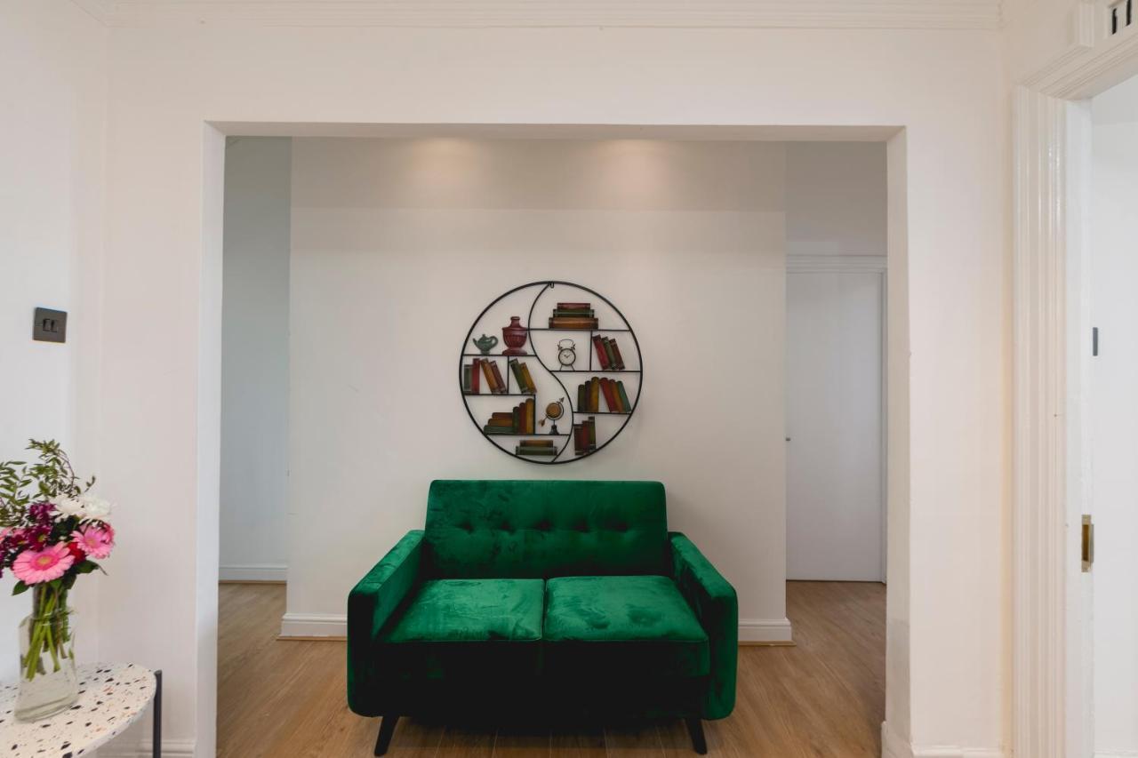**authentic & Spacious 5 Bed Apartment/hyde Park** *