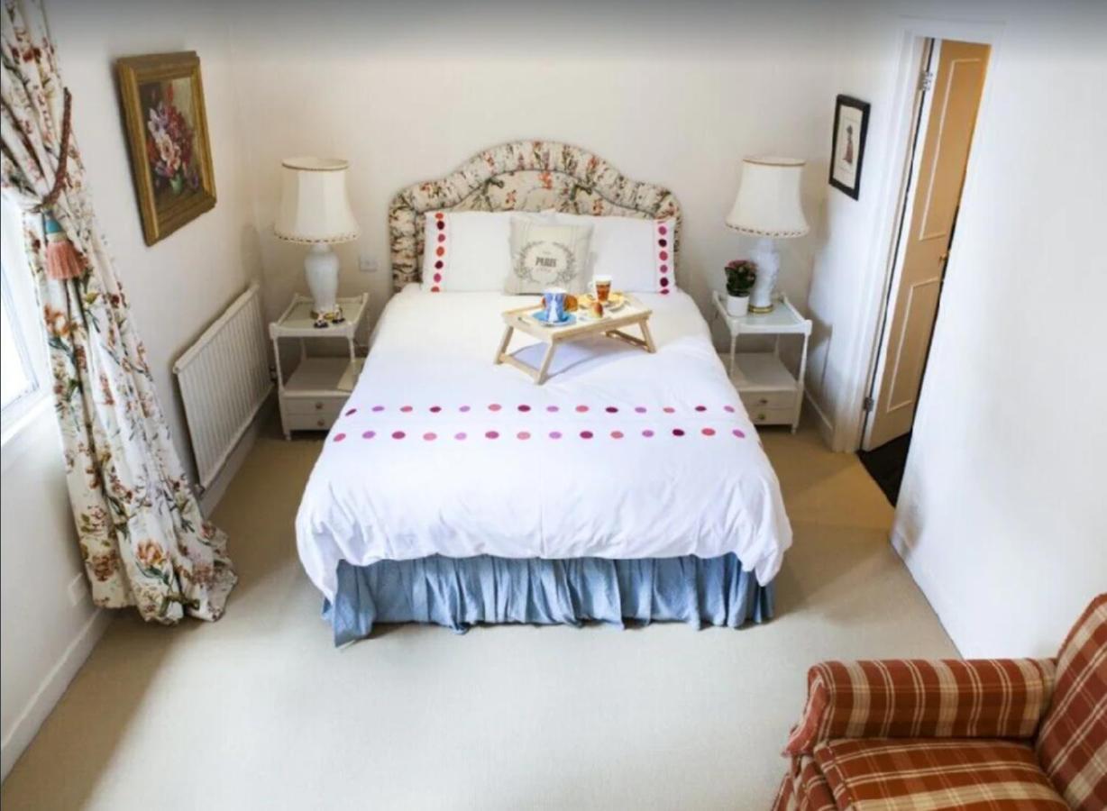 Knightsbridge Early Am Check-in Often Possible -next2 Harrods 3 Bedrooms-2baths Apartment