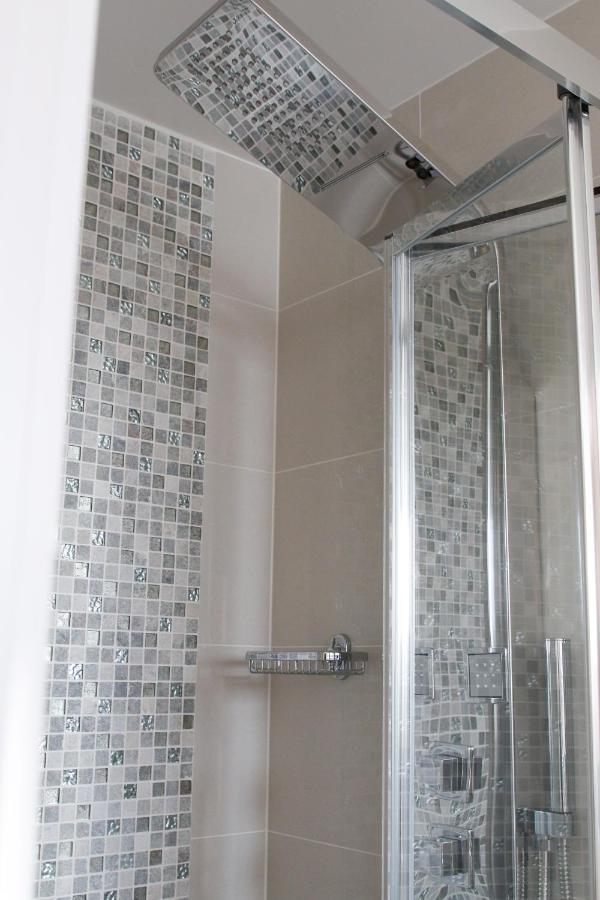 Exclusive Ensuite Double Leilighet London