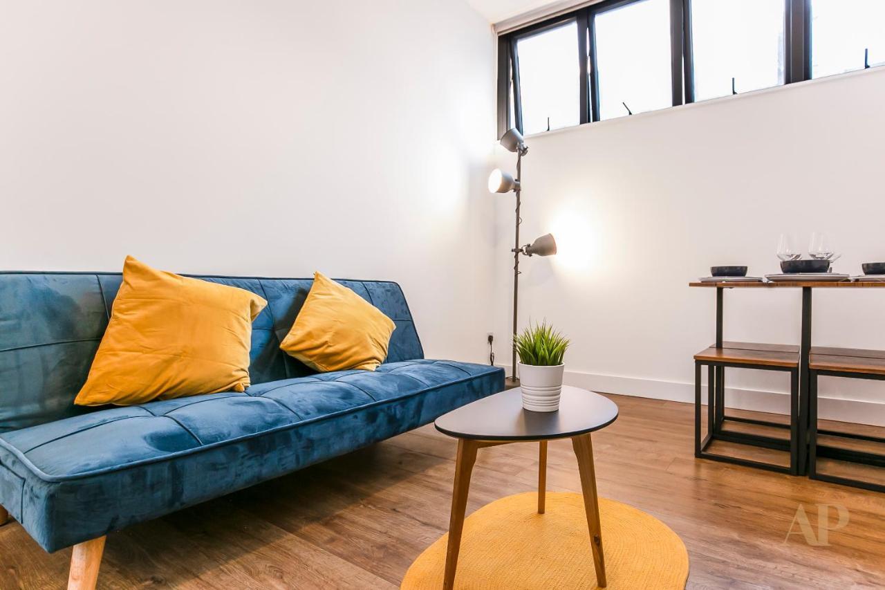 Split Level Studio In Camden London