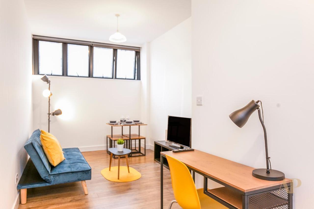 Apartment Split Level Studio In Camden London