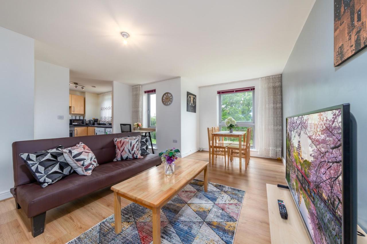 Suites By Rehoboth - Palmers - London