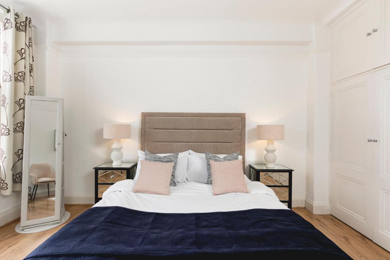 **authentic & Spacious 5 Bed Apartment/hyde Park** Apartment London