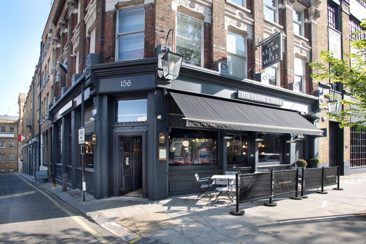 The Clerk & Well Pub And Hotell