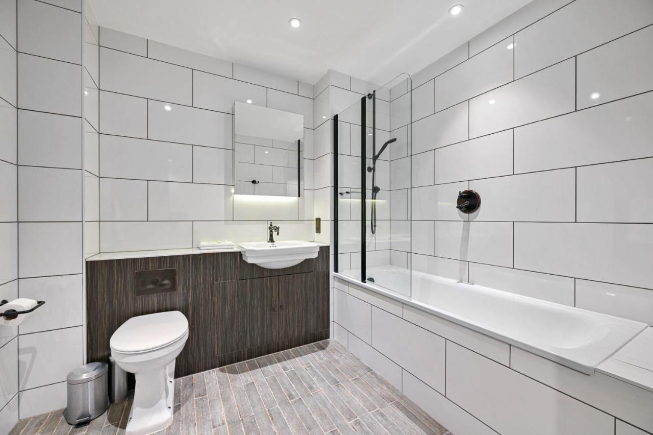 Modern And Chic At Ferrum Near Wembley Park Apartment London