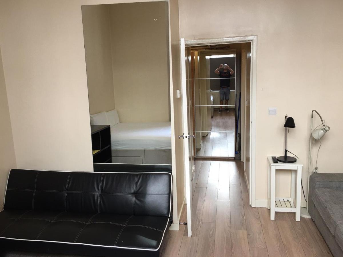 Hyde Park Studio * London