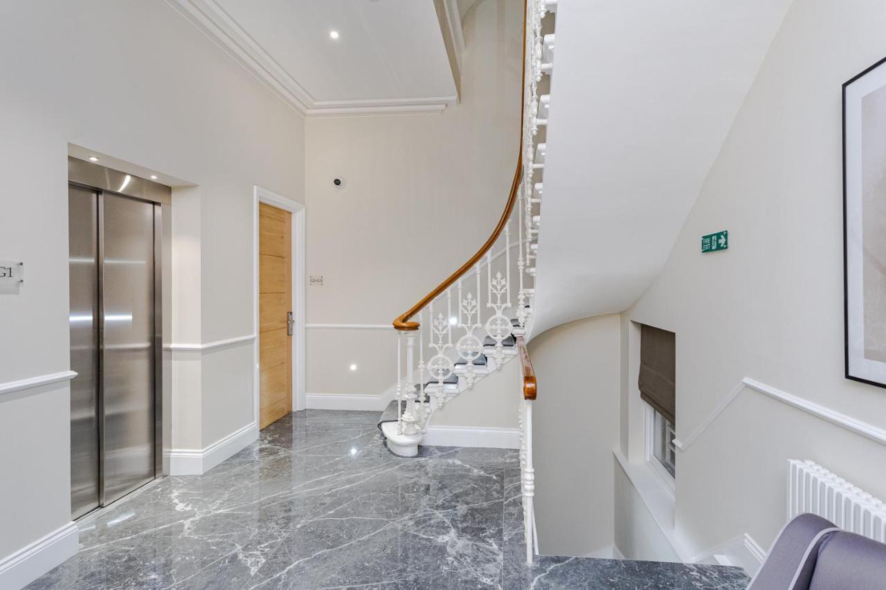 Redcliffe Gardens Apartments * London