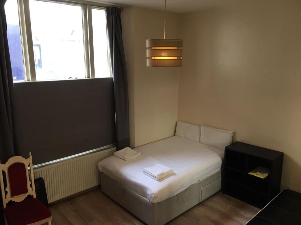 Hyde Park Studio * London