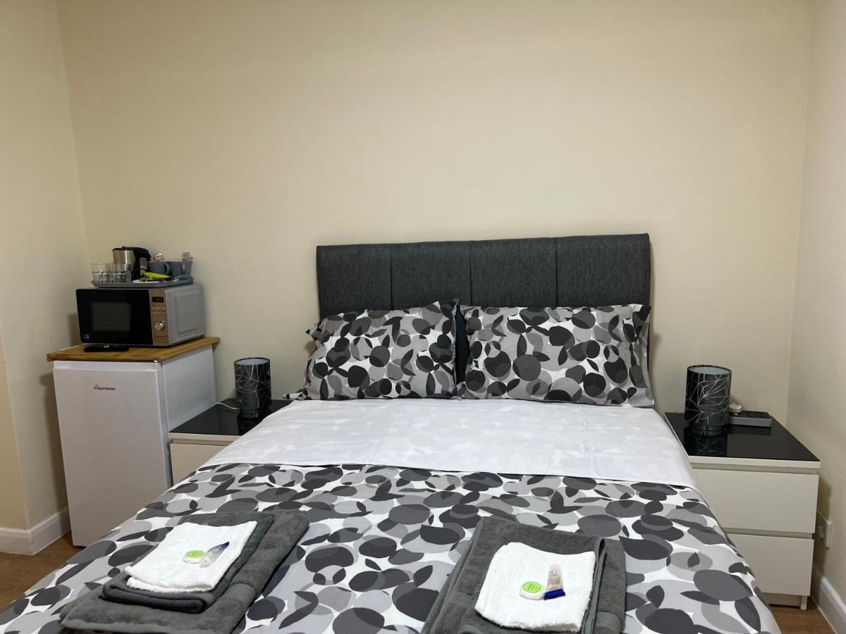 North West Guest house *