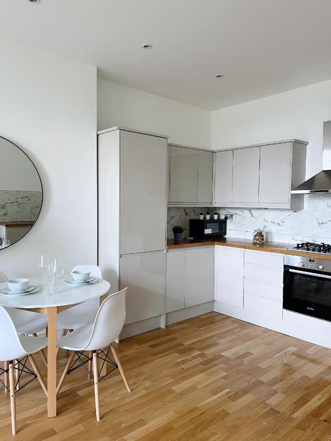 Modern&light 2 Bed Flat In Sw2 London