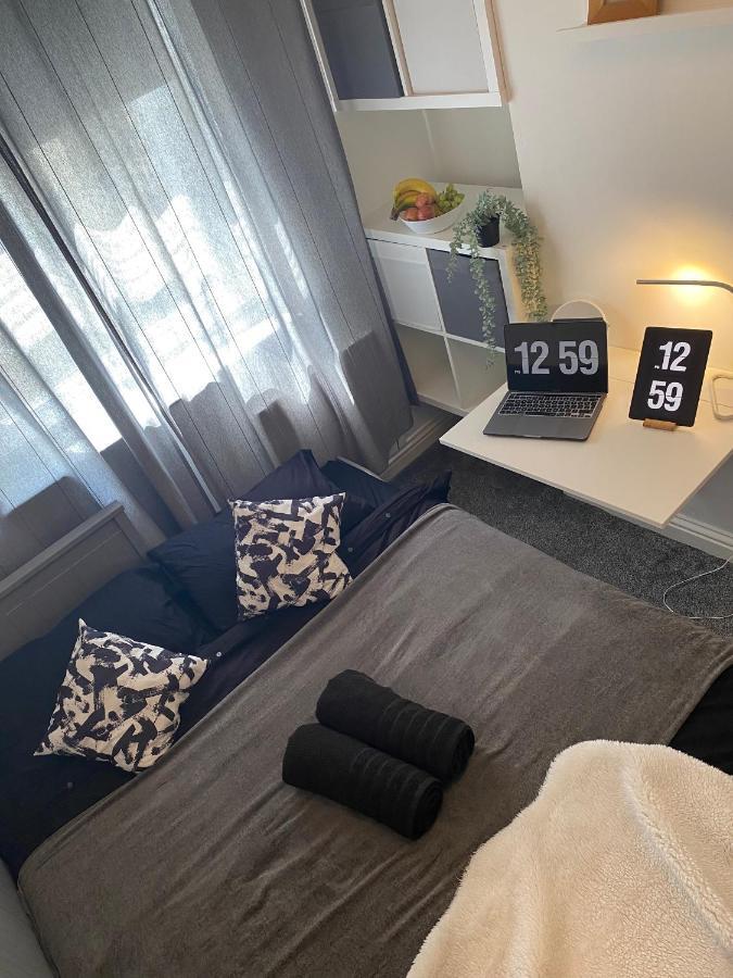 Cosy Flat In * London