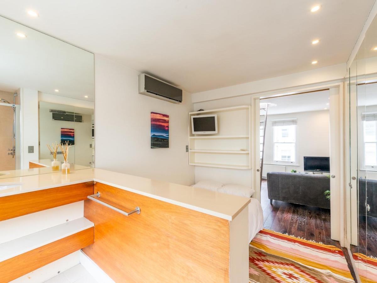 Pass The Keys - Hideaway In The Notting Hill Set London