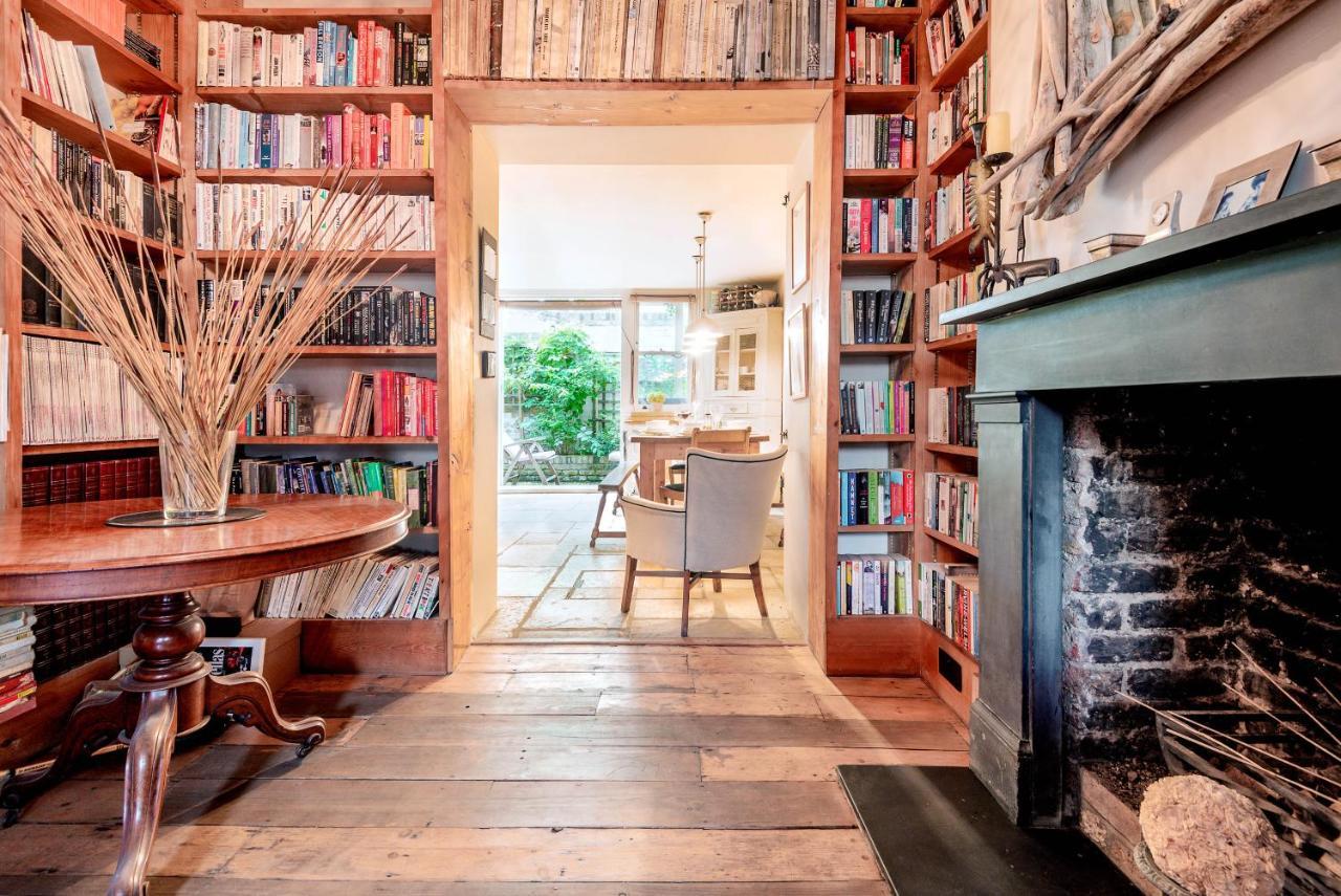 Traditional Townhouse Close To Battersea Park By Underthedoormat Apartment *