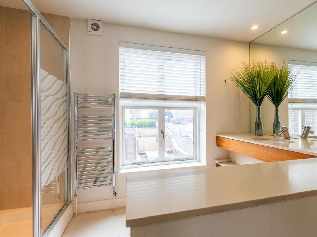 Appartement Pass The Keys Hidden Gem Overlooking Movie Set *
