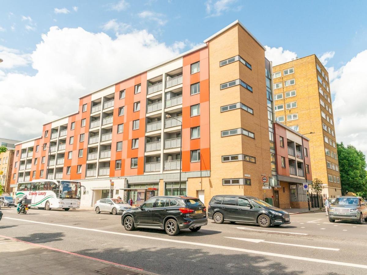 Pass The Keys Cozy With Private Balcony In Whitechapel * London
